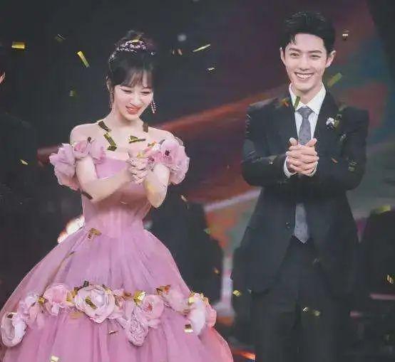 杨迪爆料肖战杨紫视频,揭秘娱乐圈友情与合作的背后  第1张